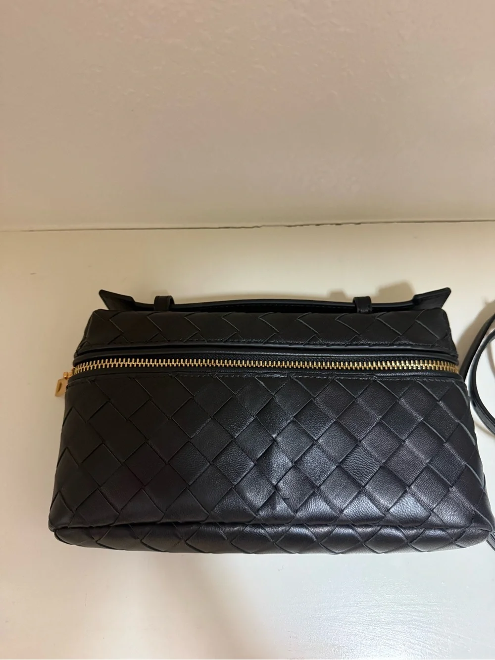 Quilted Leather Top-Handle Crossbody Bag - Black- flash sale